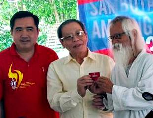 Pak Samad pens bold new chapter in politics